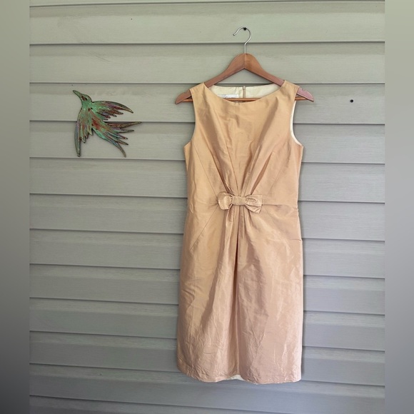 SARA CAMPBELL sleeveless wiggle sheath dress sz 8 buttery gold bow accent EUC - Picture 10 of 11